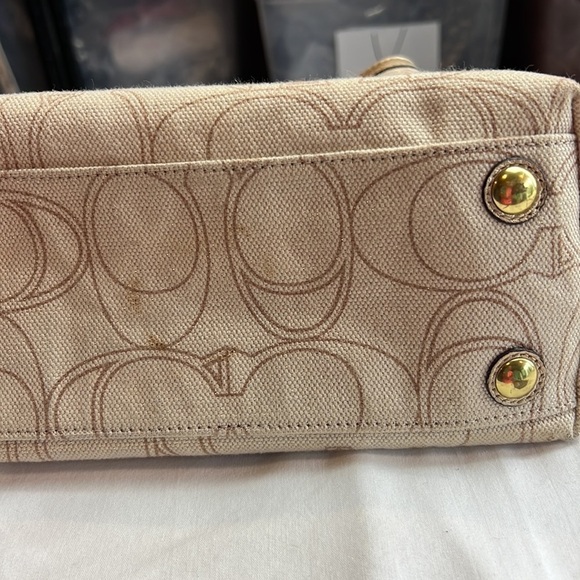 Coach Penelope Signature Linen Tote F19266, also known as a Coach Penelope - Picture 10 of 10